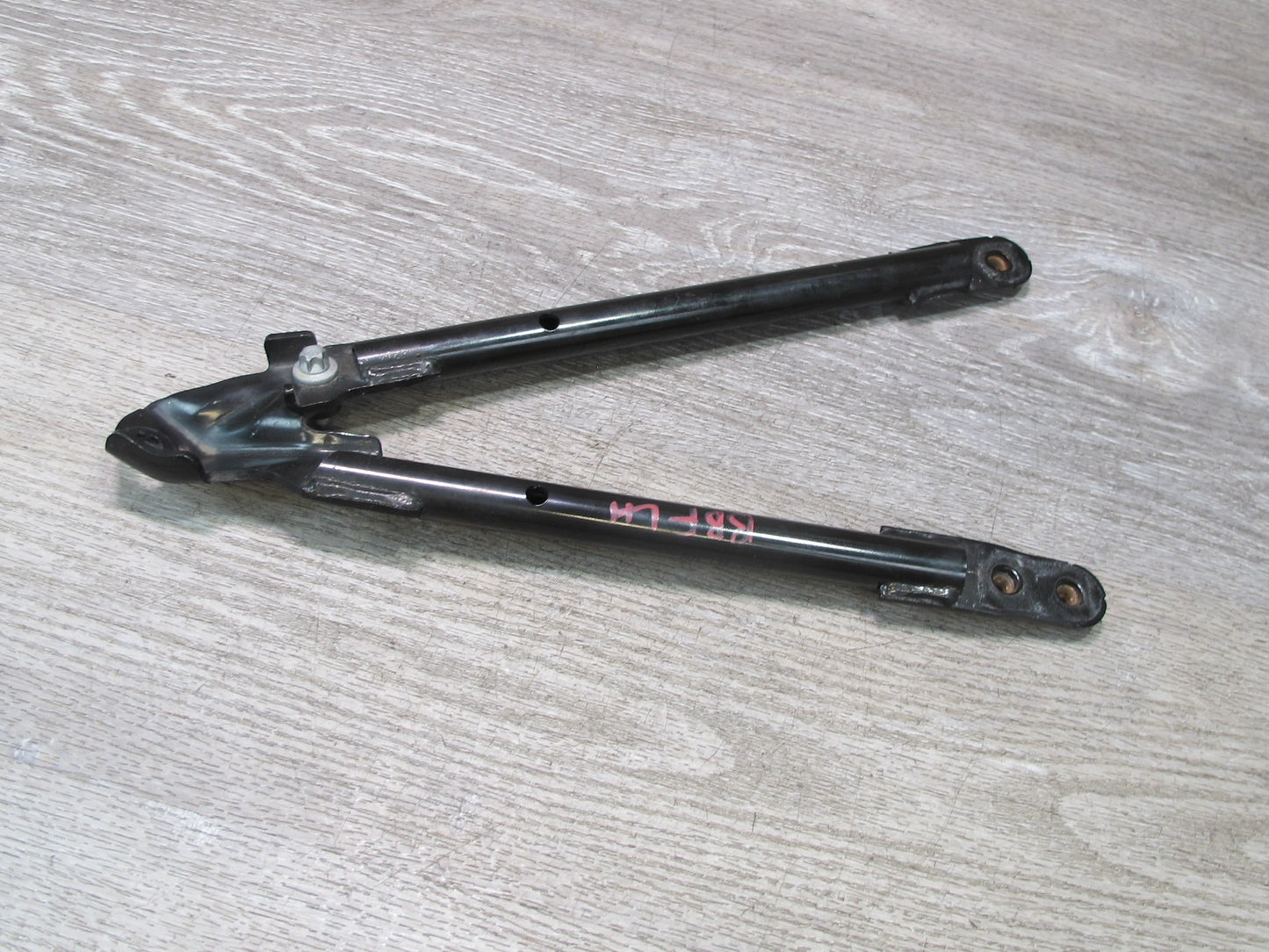 2015-2020 BMW F82 M4 Front Left & Right Engine Strut Tower Brace Rod Set of 2
