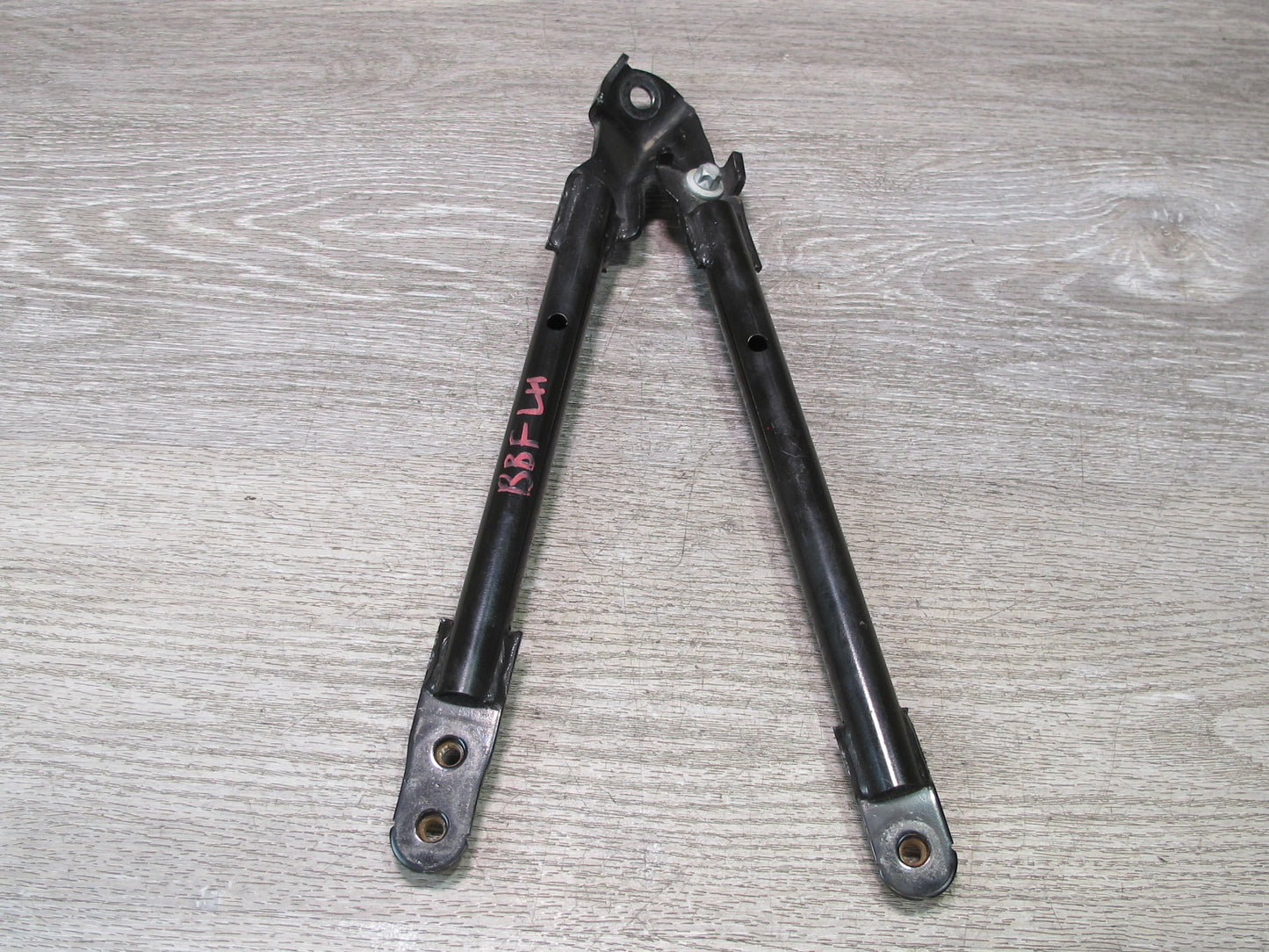 2015-2020 BMW F82 M4 Front Left & Right Engine Strut Tower Brace Rod Set of 2