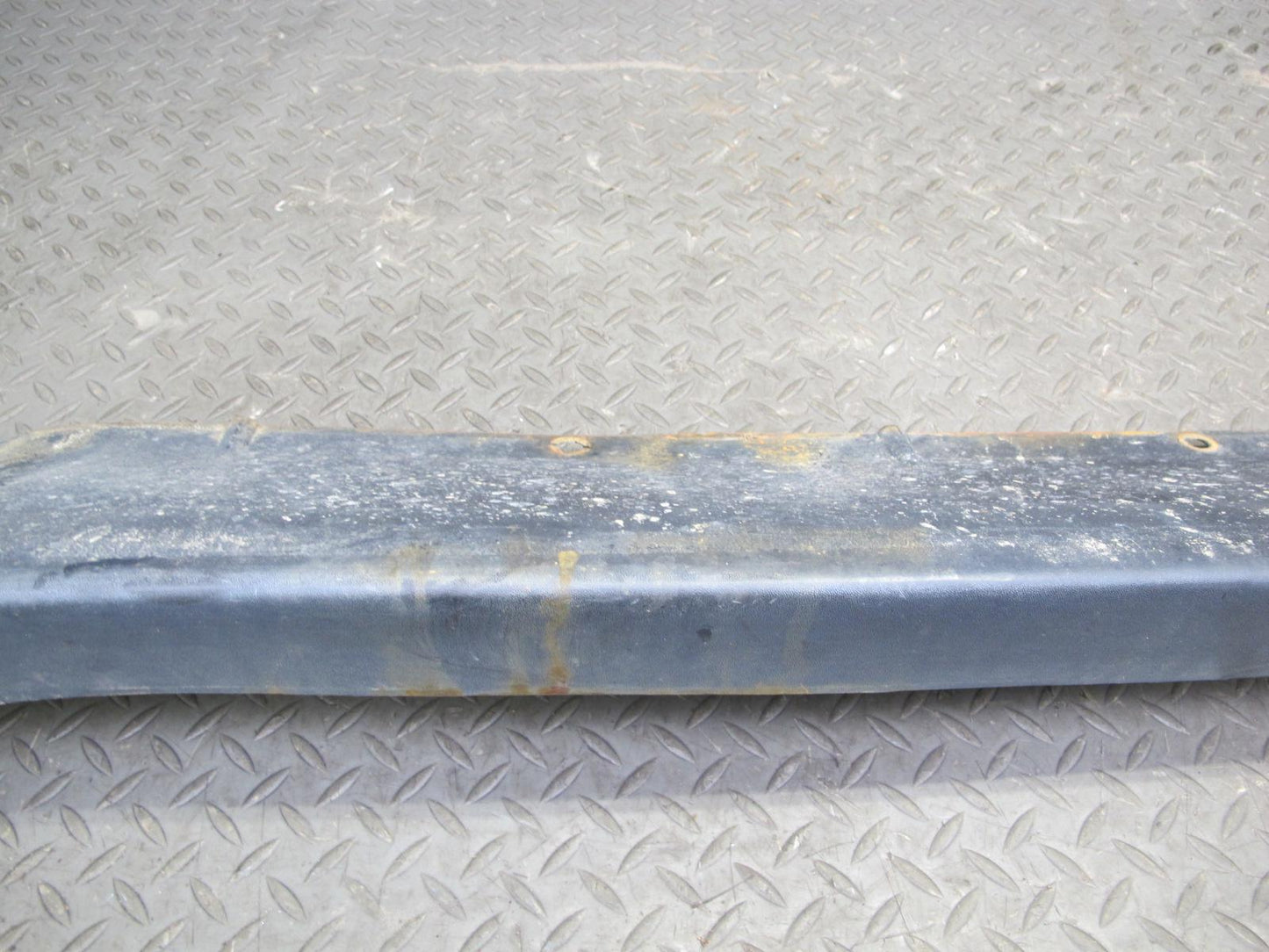 2003-2009 Hummer H2 Left & Right Side Rocker Skirt Panel Molding Trim Set