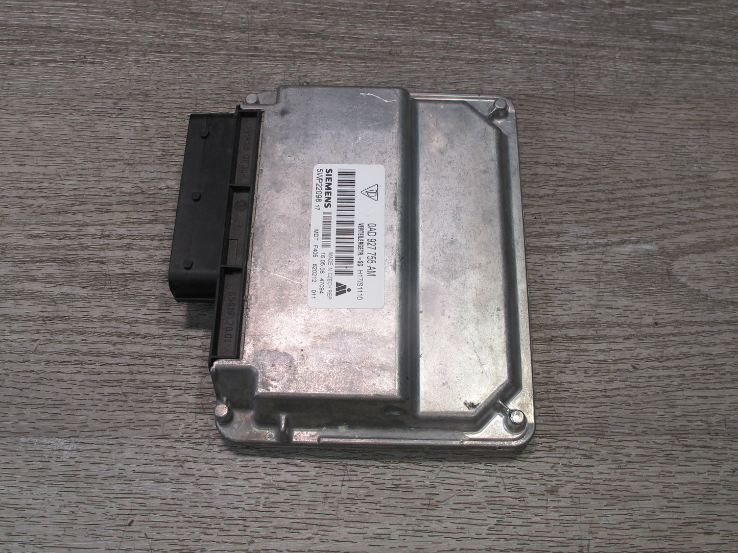 2005-2006 Porsche Cayenne 955 AWD A/T Transfer Case Control Module 0AD927755AM