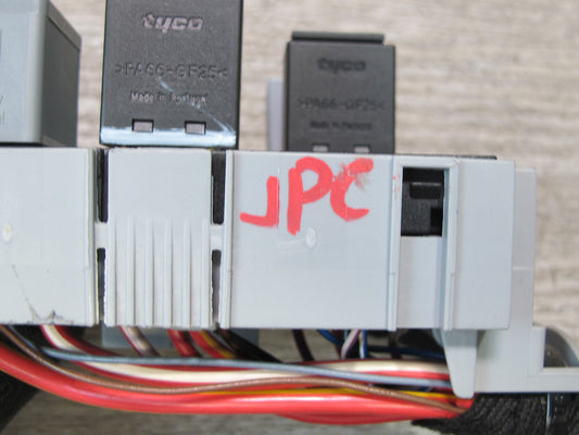 2003-2010 Porsche Cayenne 955 Under Hood Fuse Relay Box Module