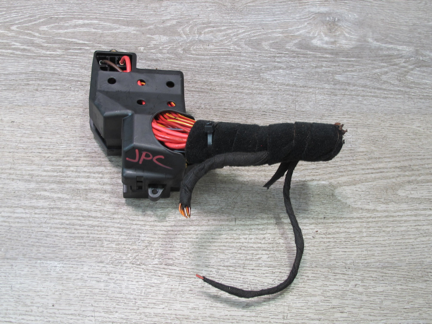 2003-2010 Porsche Cayenne 957 Dash Front Left Fuse Relay Box Module
