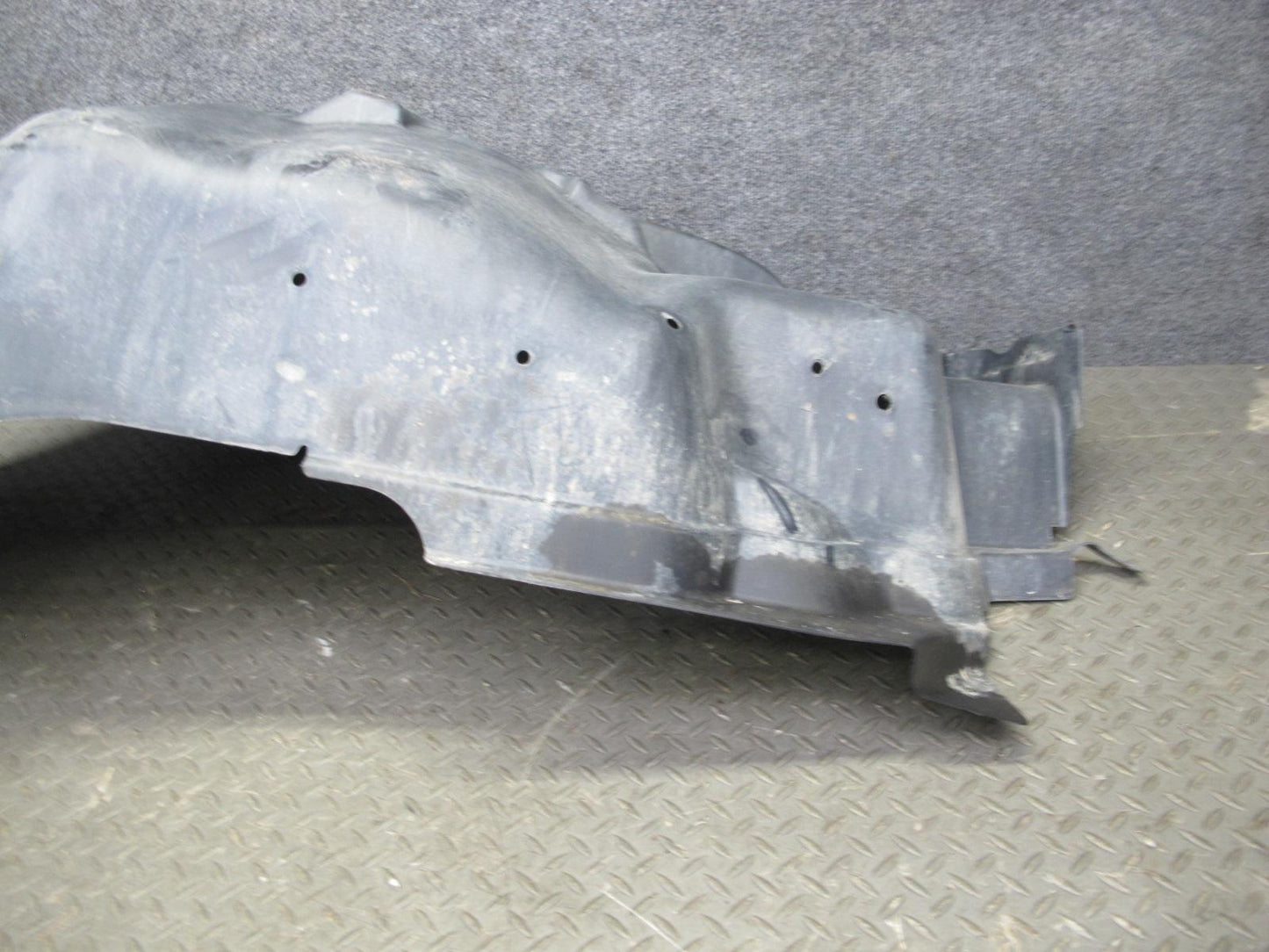 2003-2009 Hummer H2 Front Left Wheel Fender Liner Splash Guard Shield 15176641