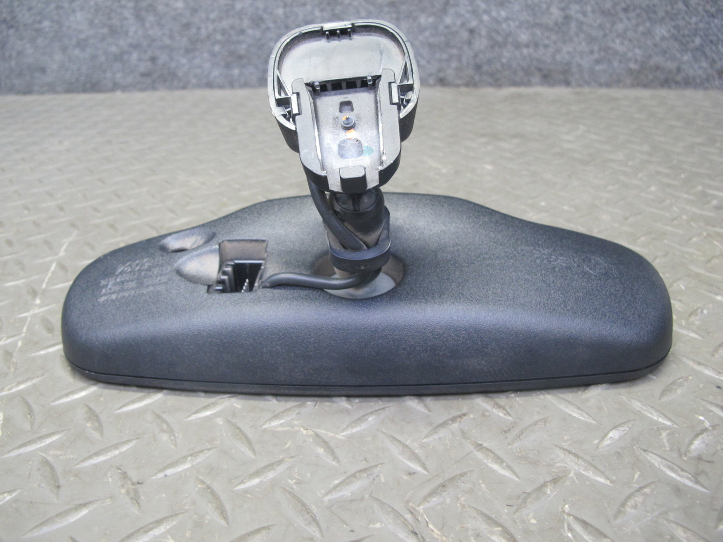 2003-2009 Hummer H2 Front Windshield Interior Auto Dim Rear View Mirror Black