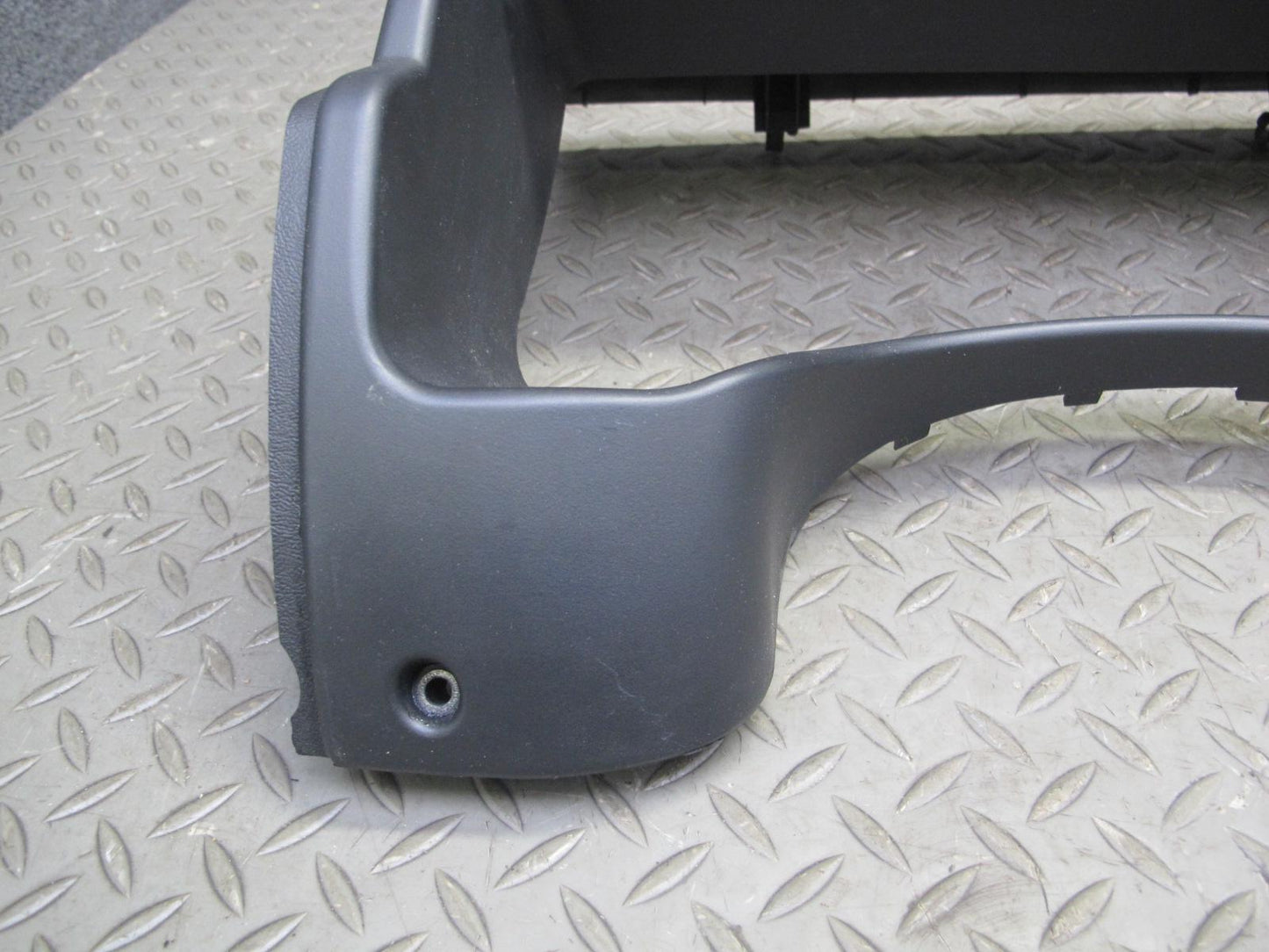 2003-2007 Hummer H2 Dash Instrument Speedometer Bezel Cover Trim Panel 15177439