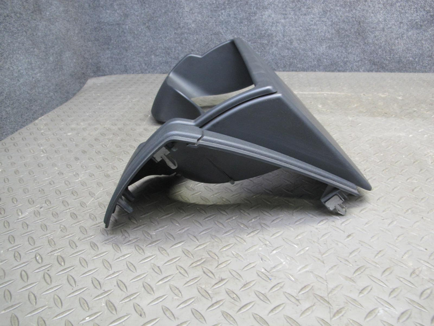 2003-2007 Hummer H2 Dash Instrument Speedometer Bezel Cover Trim Panel 15177439