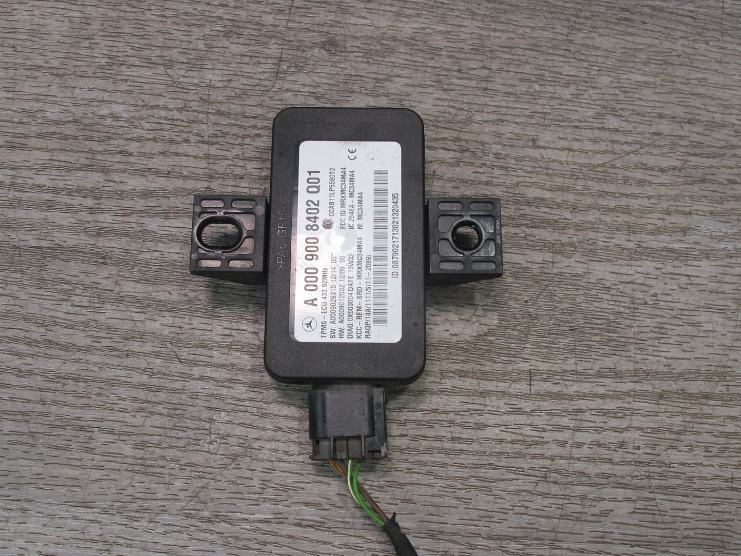 2012-2020 Mercedes R172 SLK SLC TPMS Tire Pressure Monitoring Sensor Module