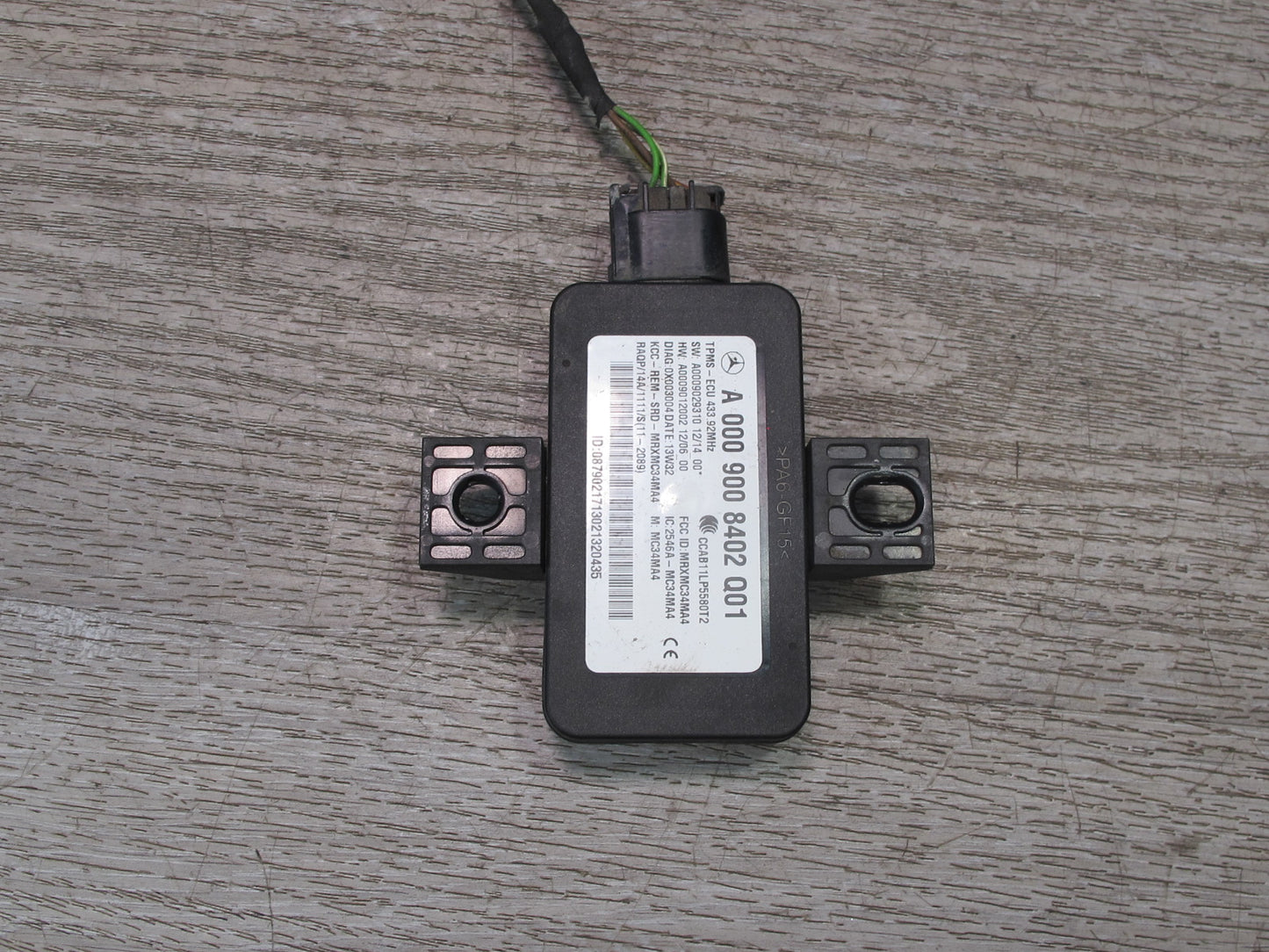 2012-2020 Mercedes R172 SLK SLC TPMS Tire Pressure Monitoring Sensor Module