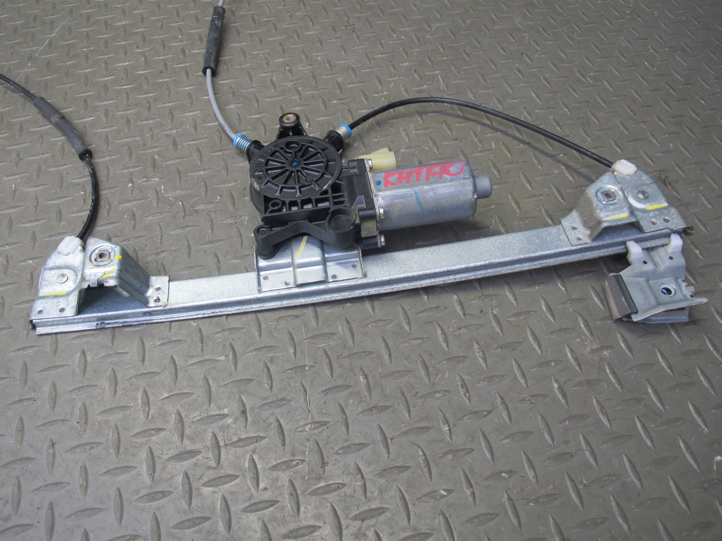 2003-2009 Hummer H2 Front Right Passenger Side Window Regulator W/ Power Motor