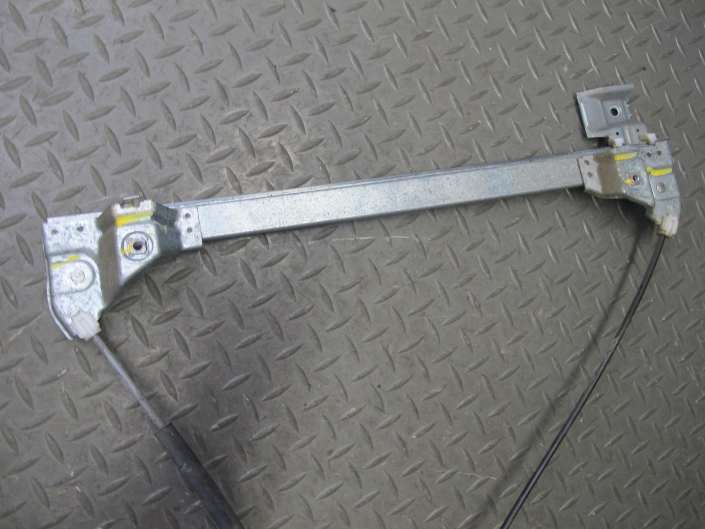 2003-2009 Hummer H2 Front Right Passenger Side Window Regulator W/ Power Motor