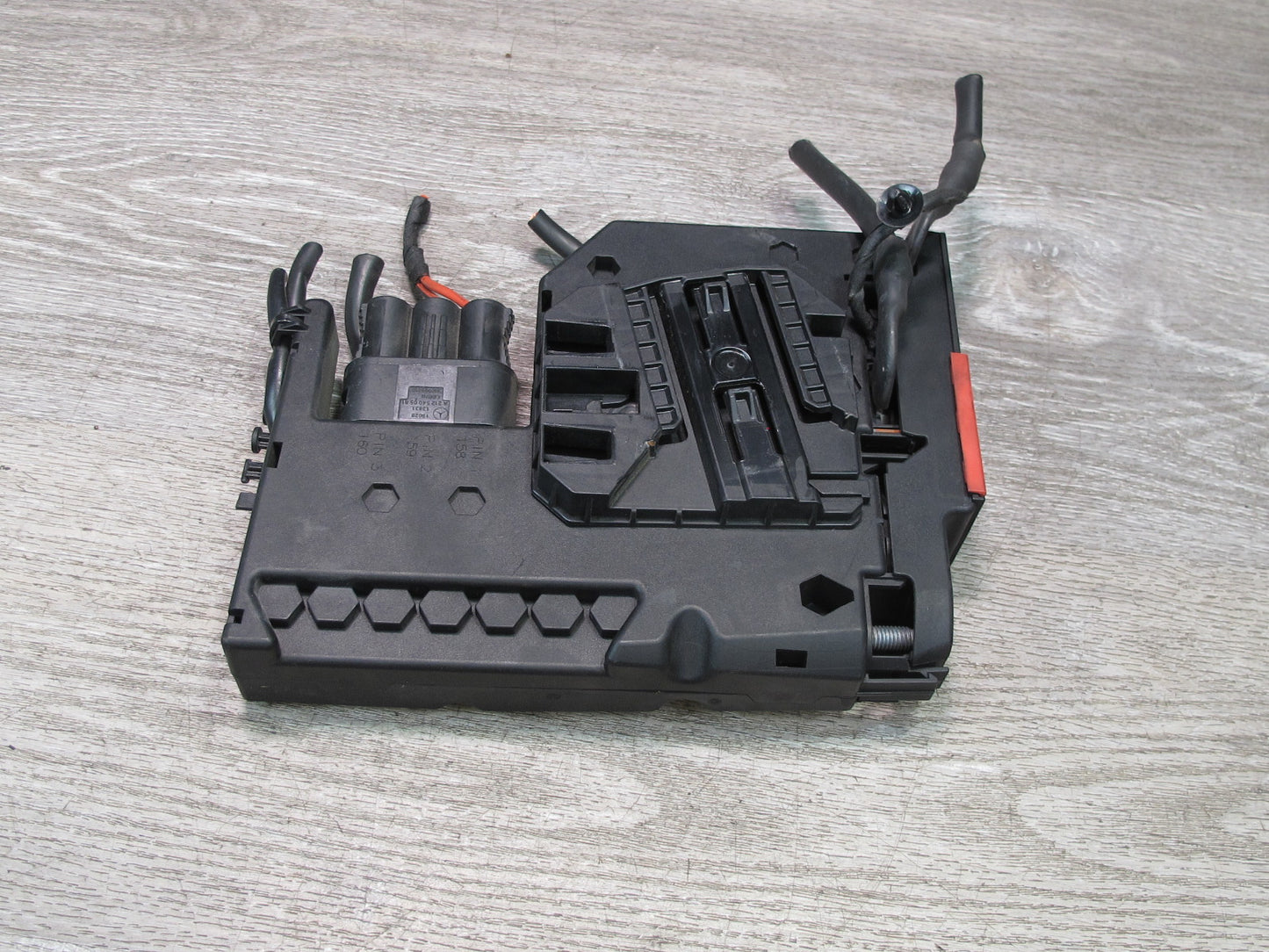 2012-2016 Mercedes R172 SLK Fuse Junction Box Battery Control Module Unit