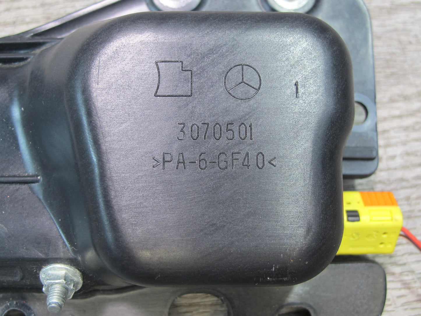 12-20 MERCEDES R172 SLK SLC FRONT LEFT DRIVER SIDE DASH KNEE SRS AIRBAG OEM