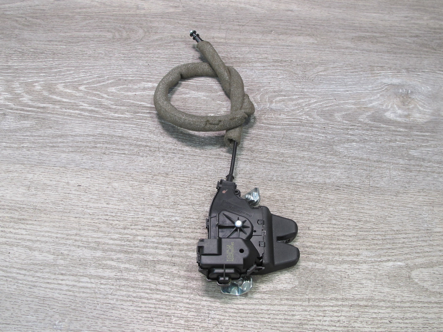 2012-2020 Mercedes R172 SLK SLC Rear Trunk Lid Latch Lock Actuator A2047500185