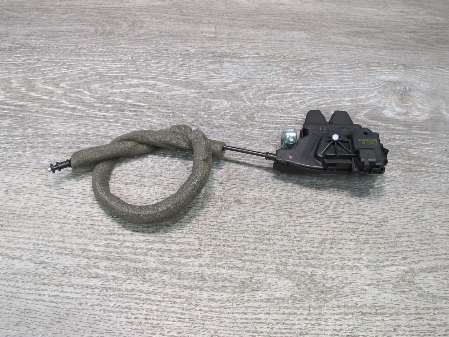 2012-2020 Mercedes R172 SLK SLC Rear Trunk Lid Latch Lock Actuator A2047500185