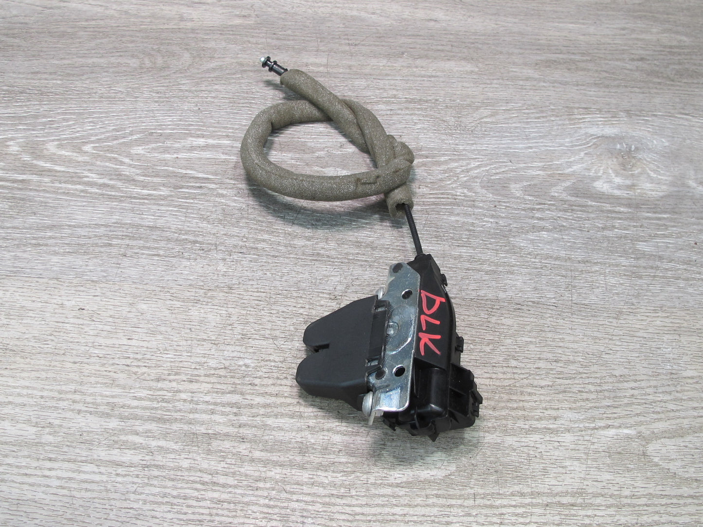 2012-2020 Mercedes R172 SLK SLC Rear Trunk Lid Latch Lock Actuator A2047500185