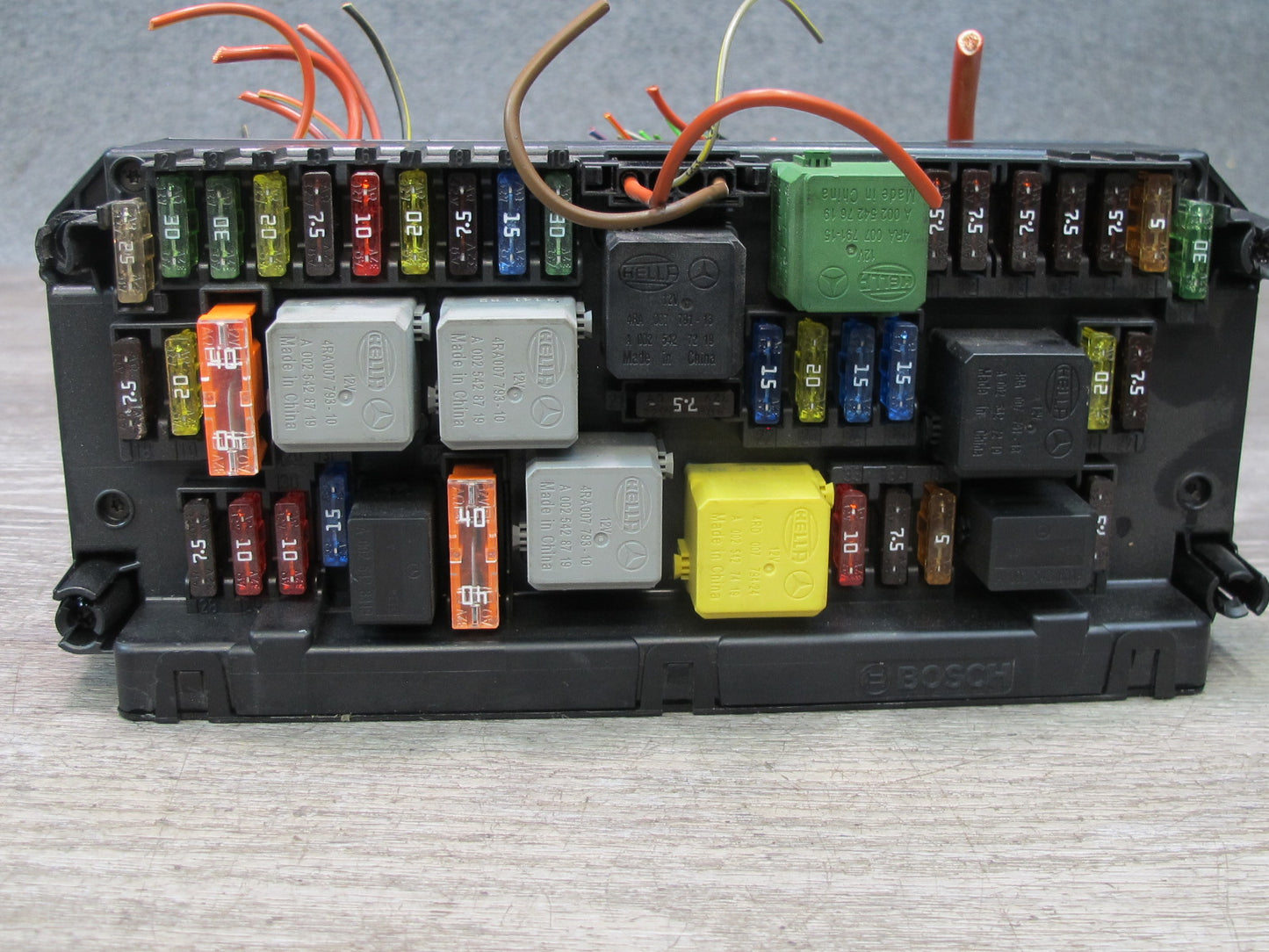 2012-2016 Mercedes R172 SLK Front SAM Module Relay Fuse Box Assembly A2129007324