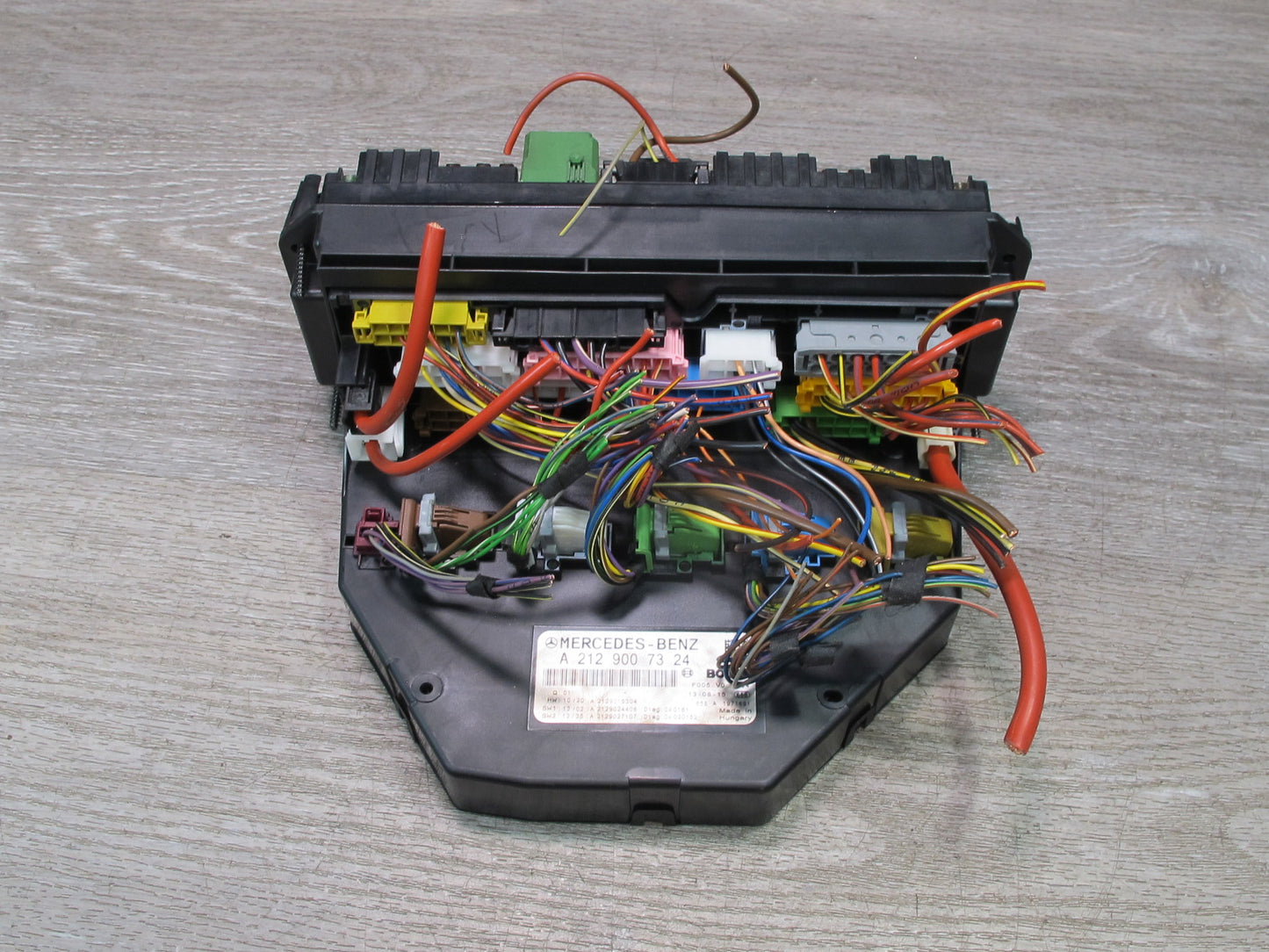 2012-2016 Mercedes R172 SLK Front SAM Module Relay Fuse Box Assembly A2129007324