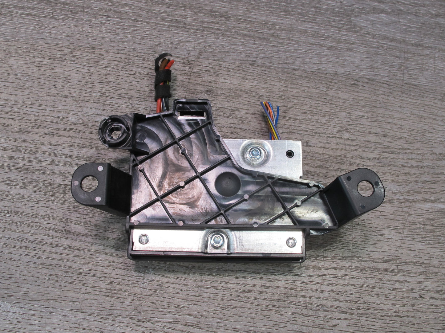 2012-2020 Mercedes R172 SLK SLC Fuel Pump Control Module Unit A0009000104
