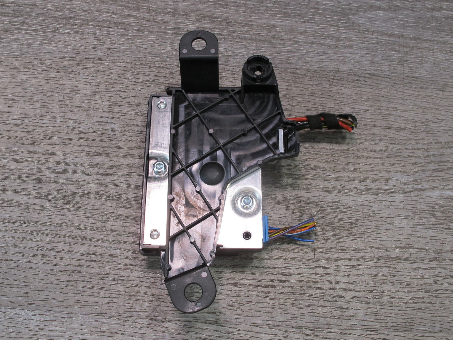 2012-2020 Mercedes R172 SLK SLC Fuel Pump Control Module Unit A0009000104