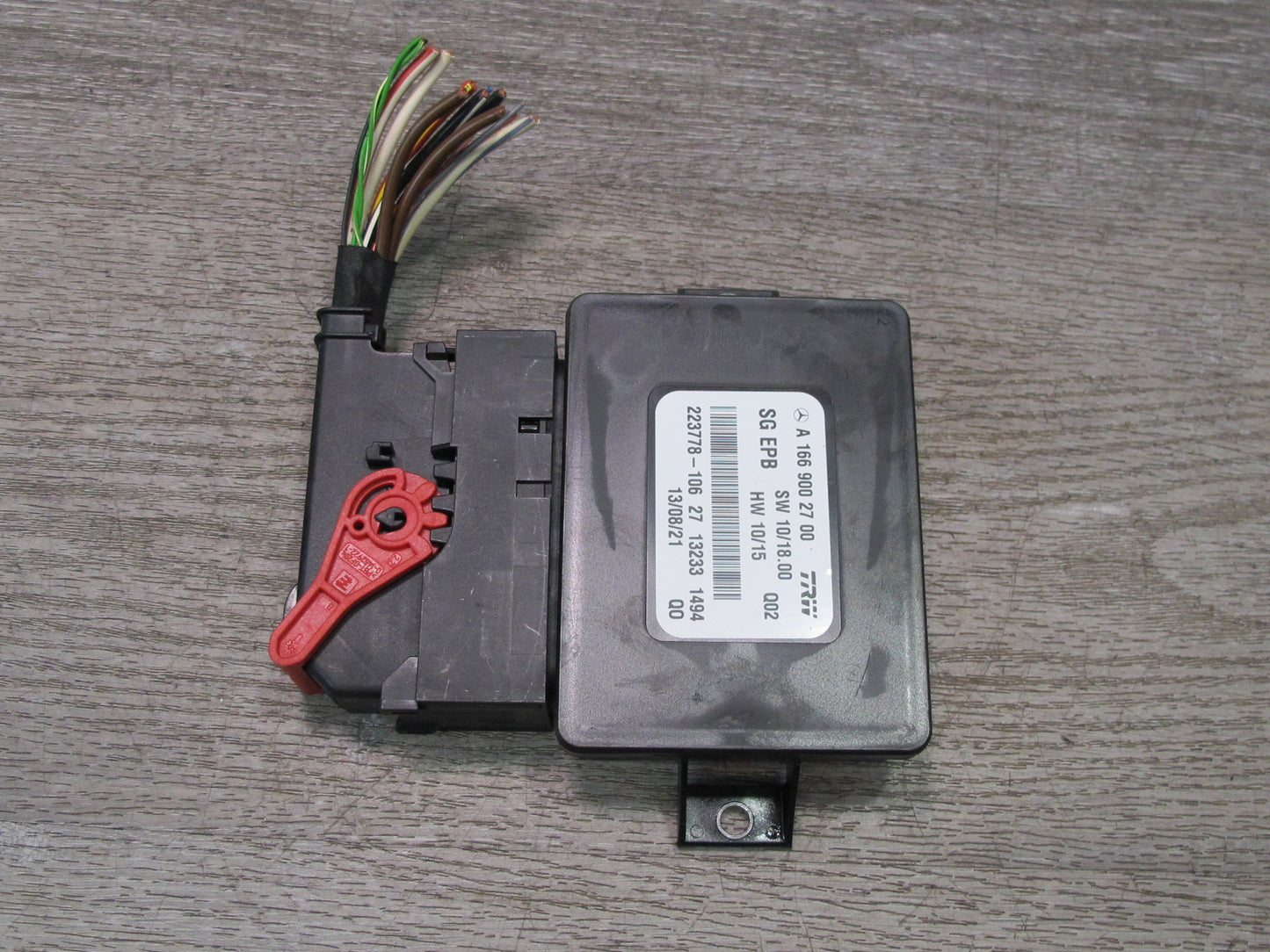 2012-2016 Mercedes R172 SLK Parking Brake Assist Control Module Unit A1669002700
