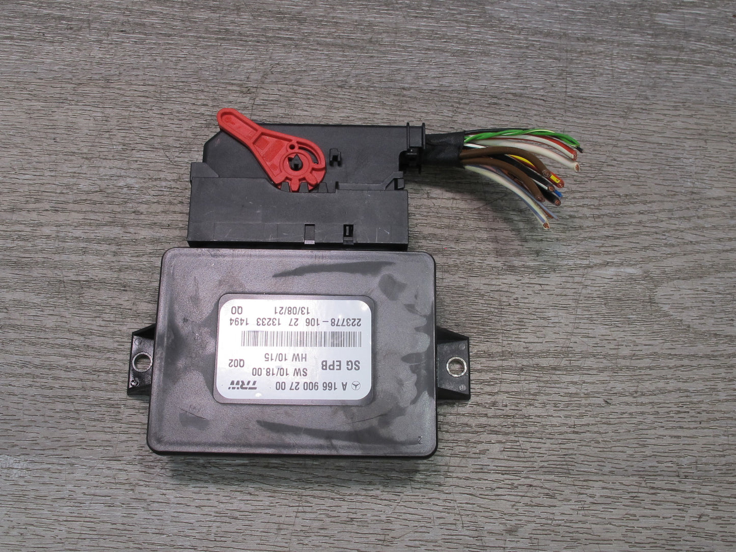 2012-2016 Mercedes R172 SLK Parking Brake Assist Control Module Unit A1669002700