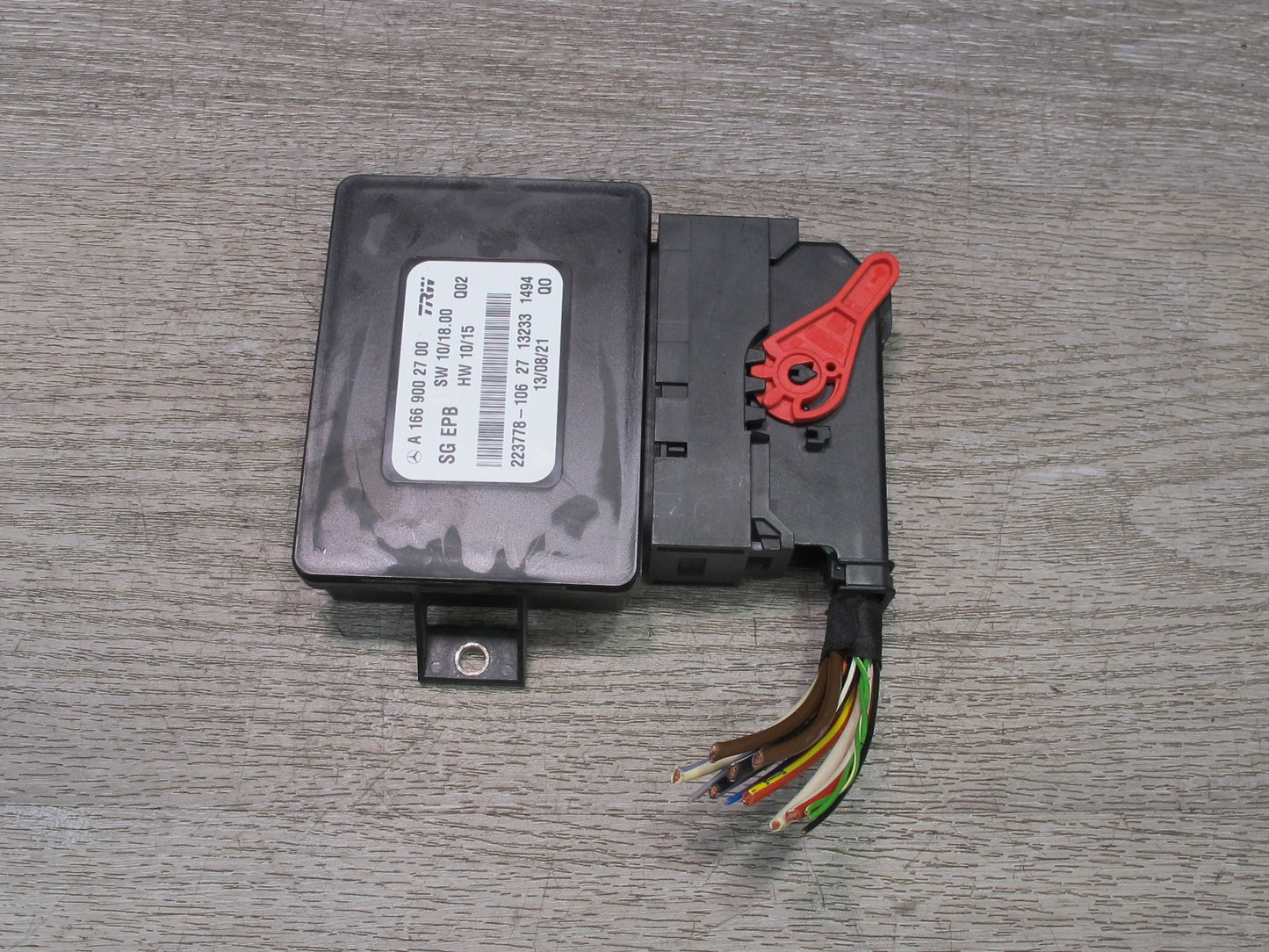 2012-2016 Mercedes R172 SLK Parking Brake Assist Control Module Unit A1669002700