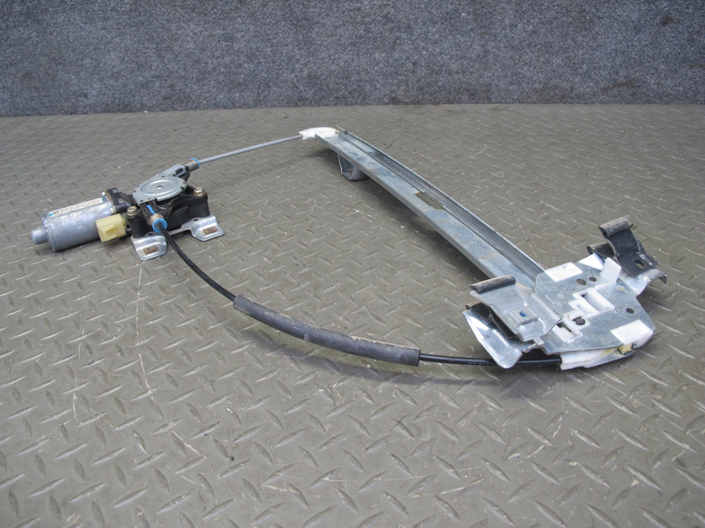 2003-2009 Hummer H2 Rear Left Driver Side Window Regulator W/ Power Motor