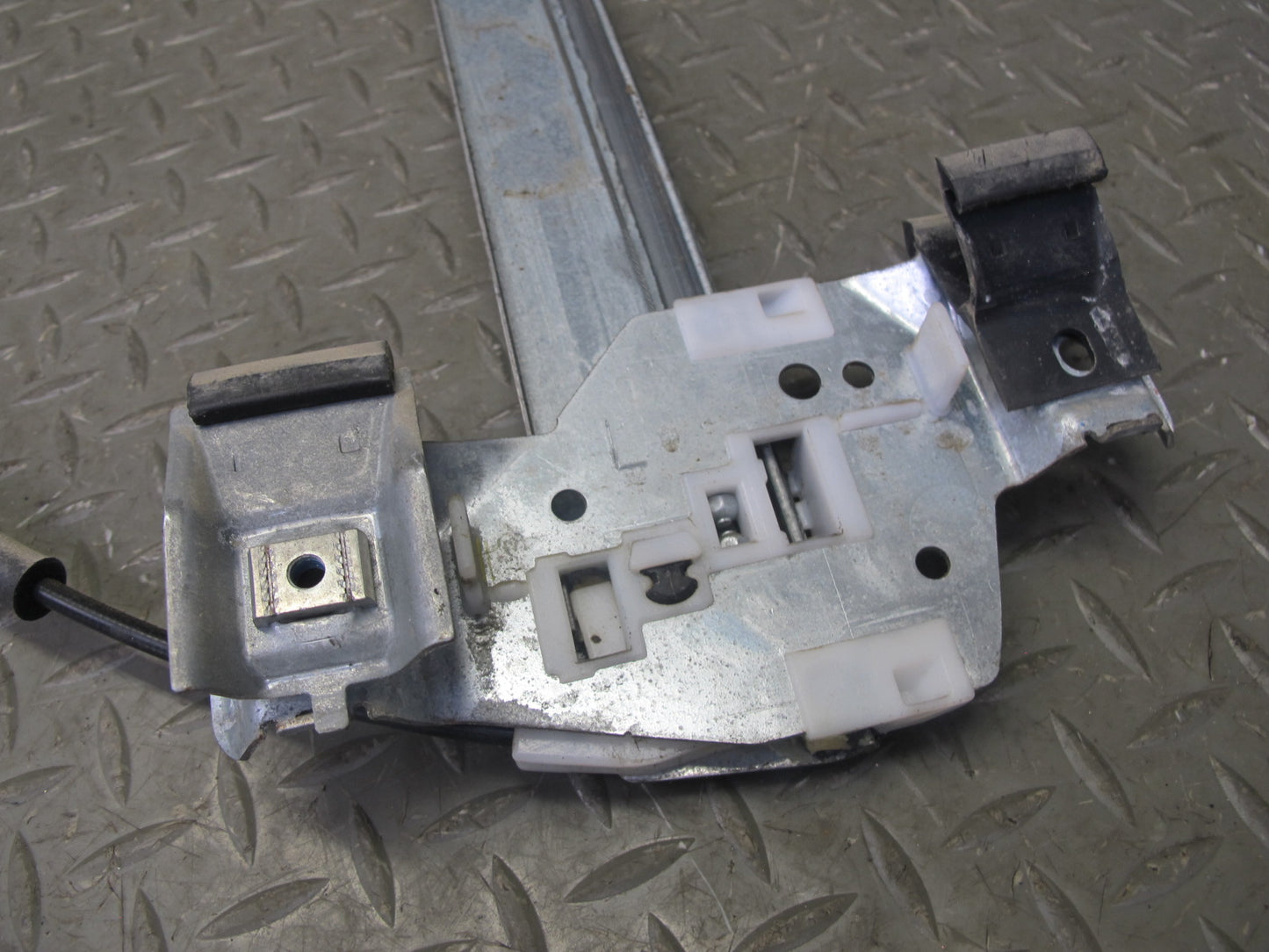 2003-2009 Hummer H2 Rear Left Driver Side Window Regulator W/ Power Motor