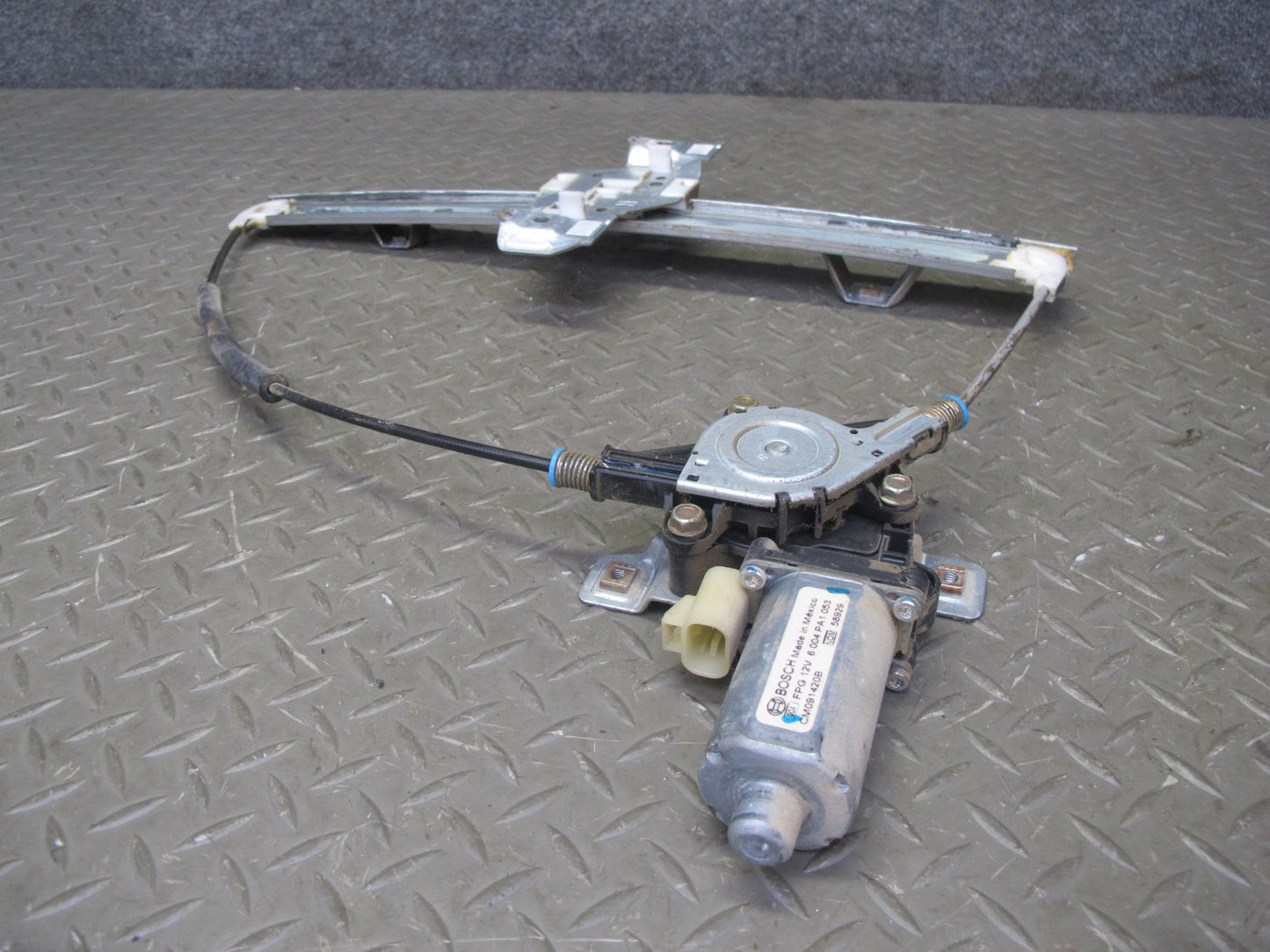 2003-2009 Hummer H2 Rear Right Pass Side Side Window Regulator W/ Power Motor
