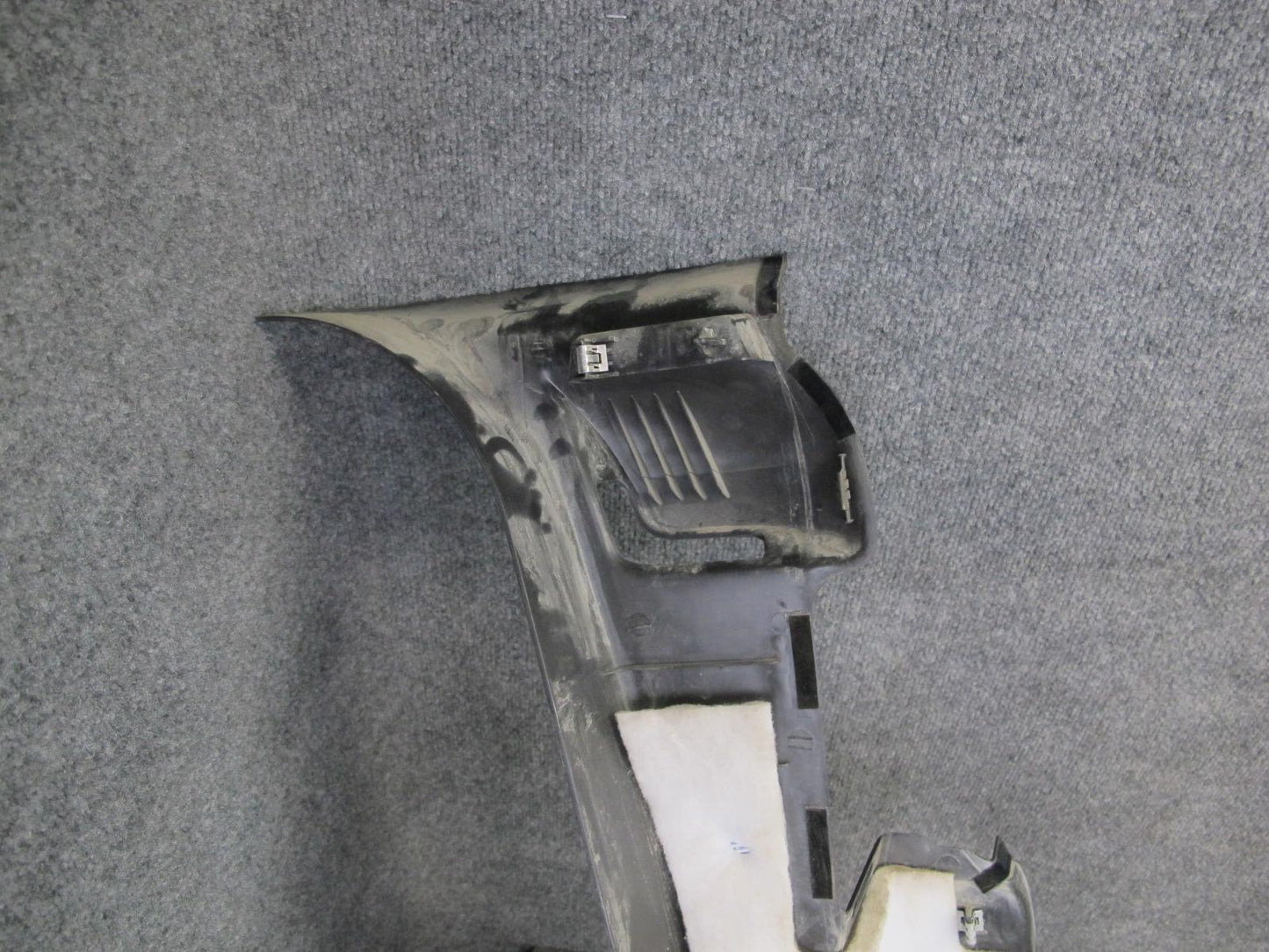 2005-2007 Hummer H2 SUT Rear Left Right Side C Pillar Lock Panel Cover Trim Set