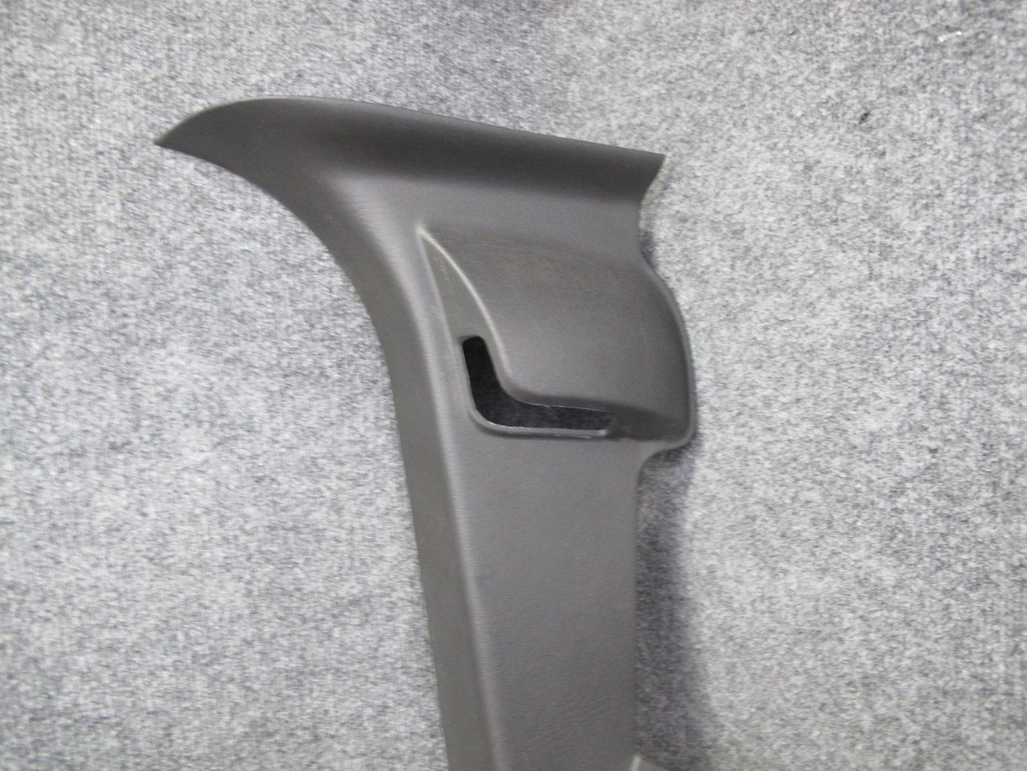 2005-2007 Hummer H2 SUT Rear Left Right Side C Pillar Lock Panel Cover Trim Set