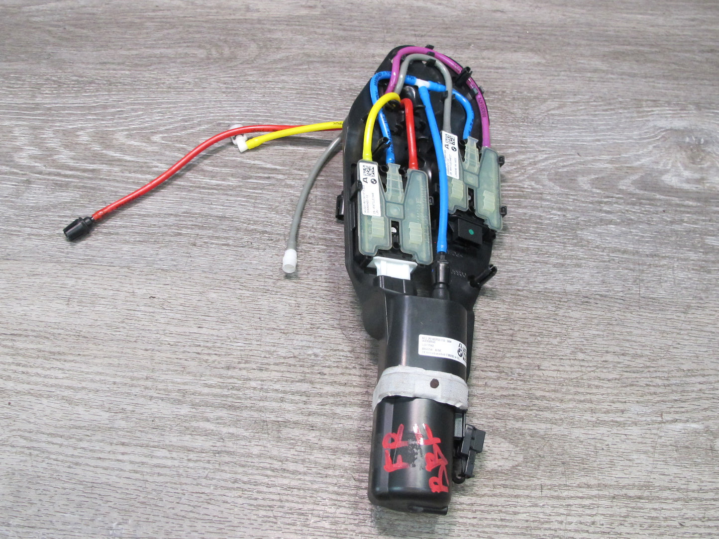 2015-2020 BMW F82 M4 Front Right Seat Pump Valve 8058254 OEM