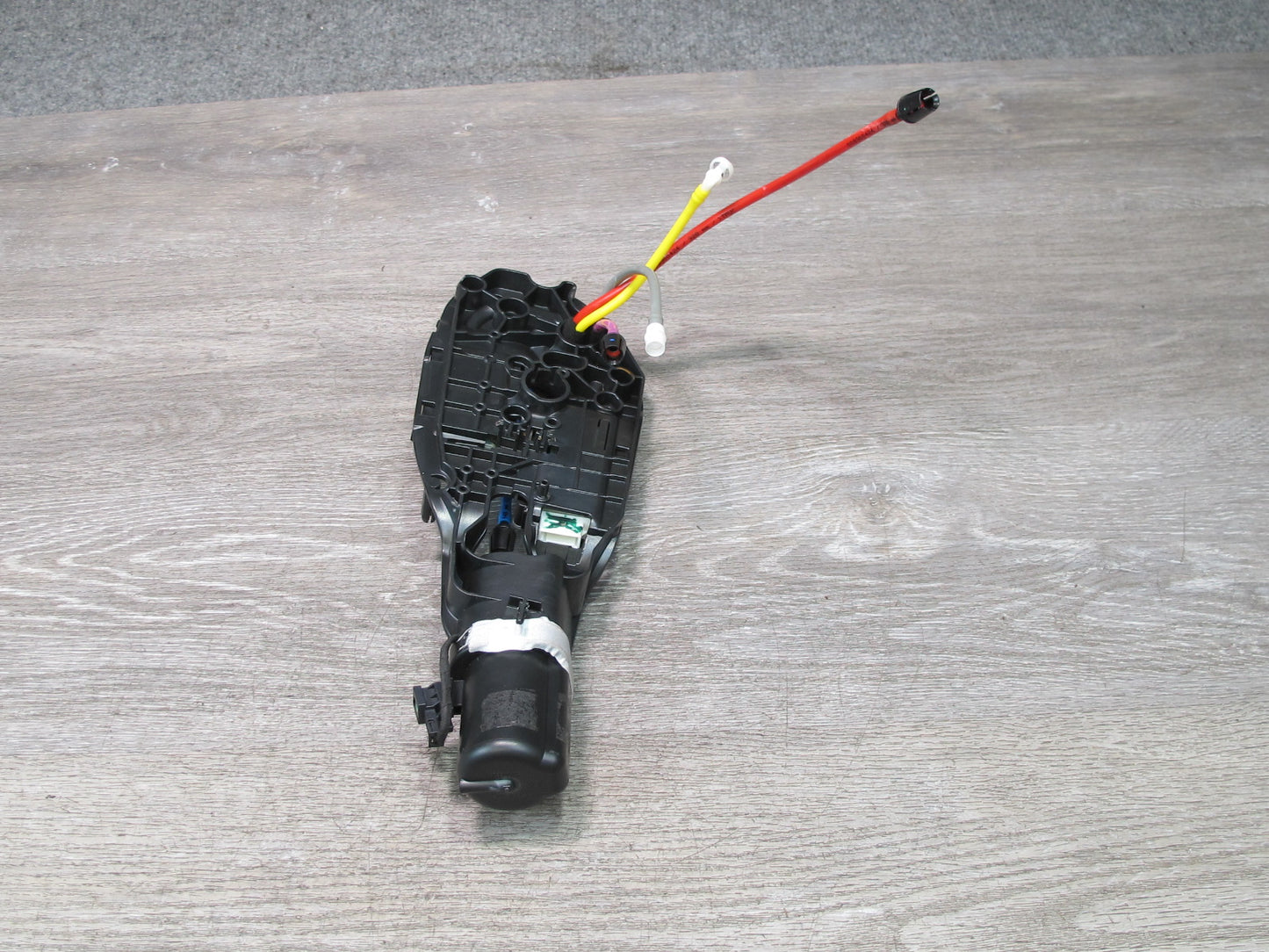 2015-2020 BMW F82 M4 Front Right Seat Pump Valve 8058254 OEM