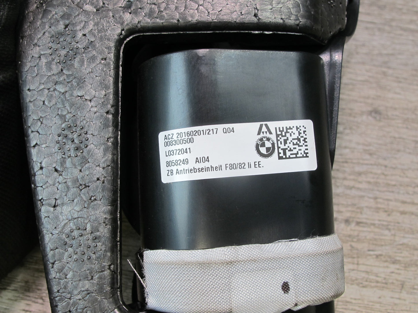 2015-2020 BMW F82 M4 Front Left Seat Pump Valve 8058249 OEM