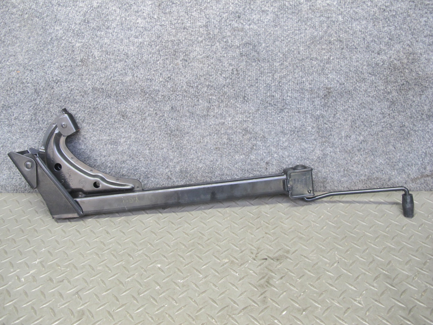 89-95 BMW E34 5-SERIES Spare Tire Lift Jack Wrench Wheel Chock Tool Set OEM