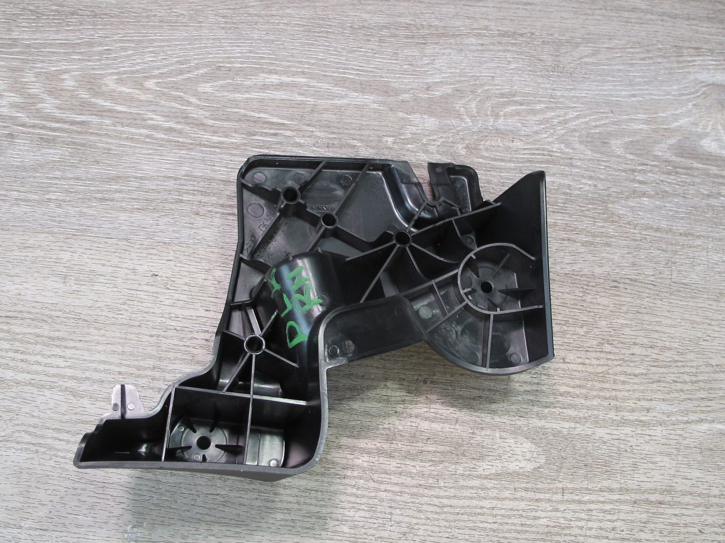 2012-2016 Mercedes R172 SLK Rear Right & Left Trunk Mount Holder Bracket Set