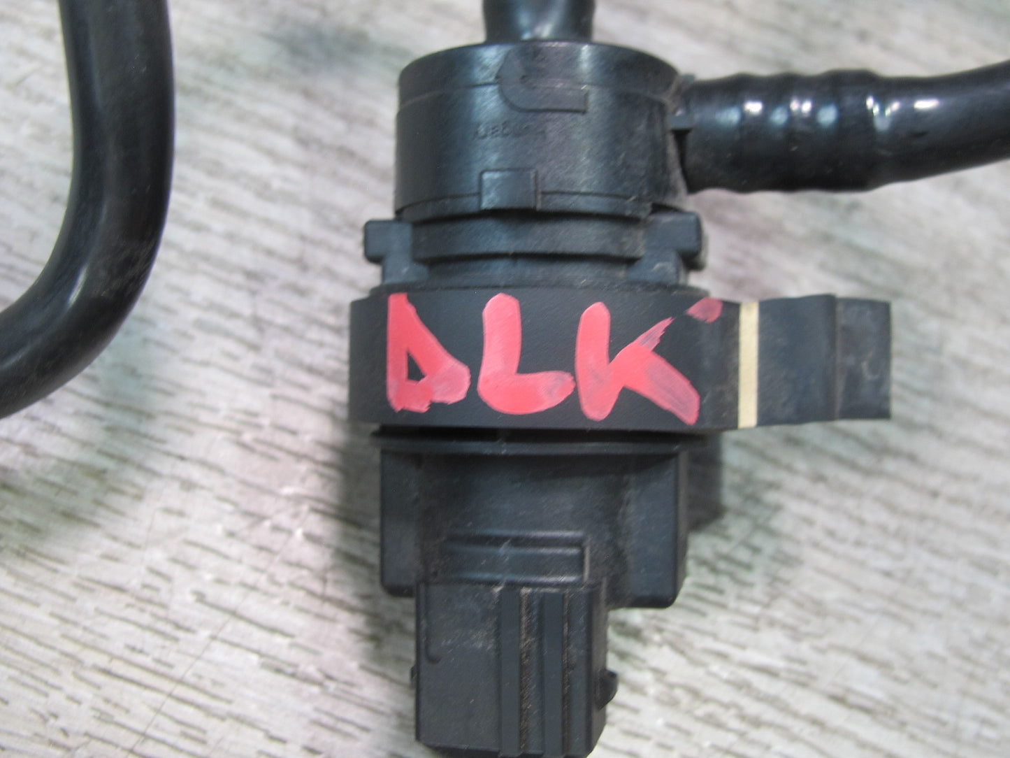 2012-2015 Mercedes R172 SLK250 Fuel Gasoline System Purge Valve