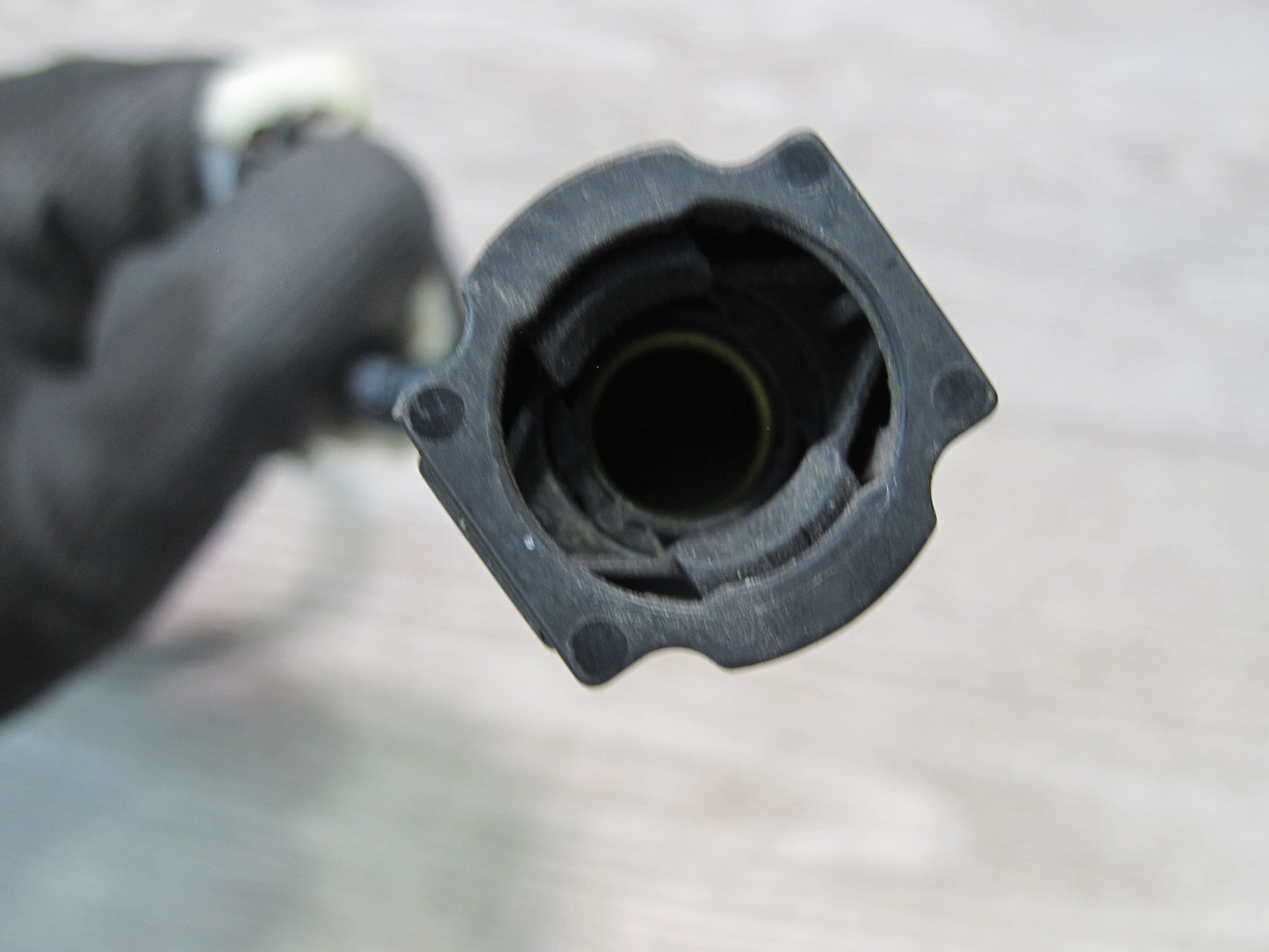 2012-2015 Mercedes R172 SLK250 Fuel Gasoline System Purge Valve
