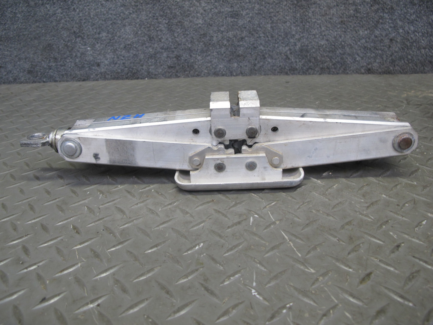 90-96 Nissan Z32 300ZX Emergency Spare Tire Lift Jack Tool KIT w Foam OEM