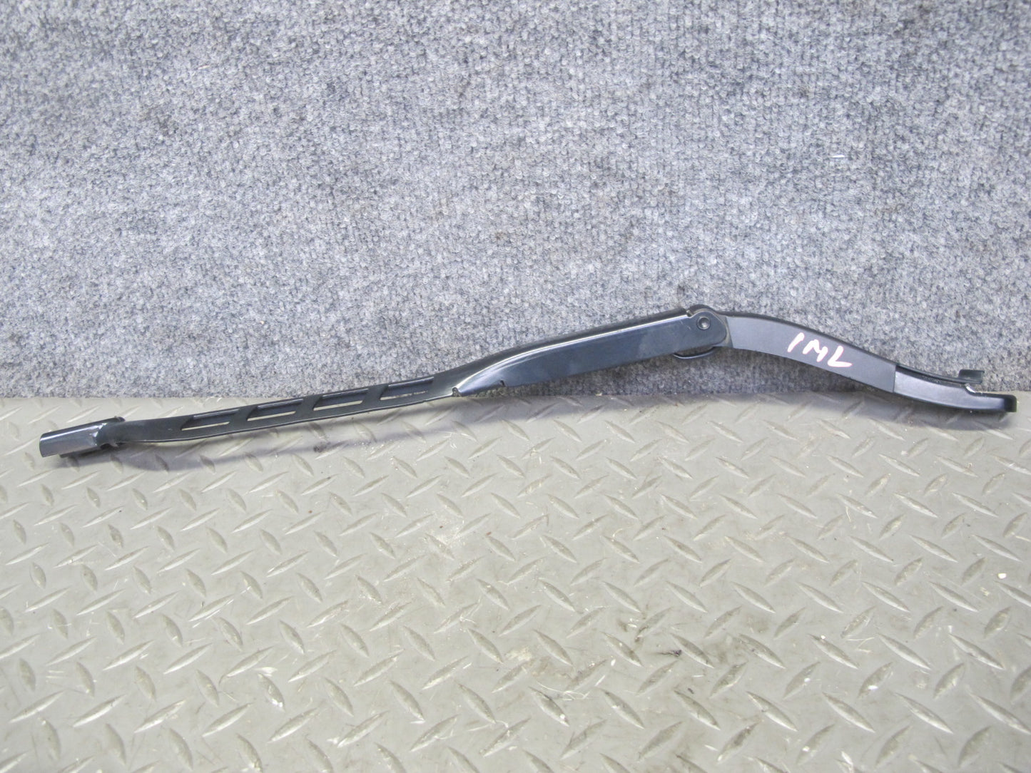 12-19 Mercedes W166 GLE ML Front Left & Right Side Windshield Wiper Arm Set OEM