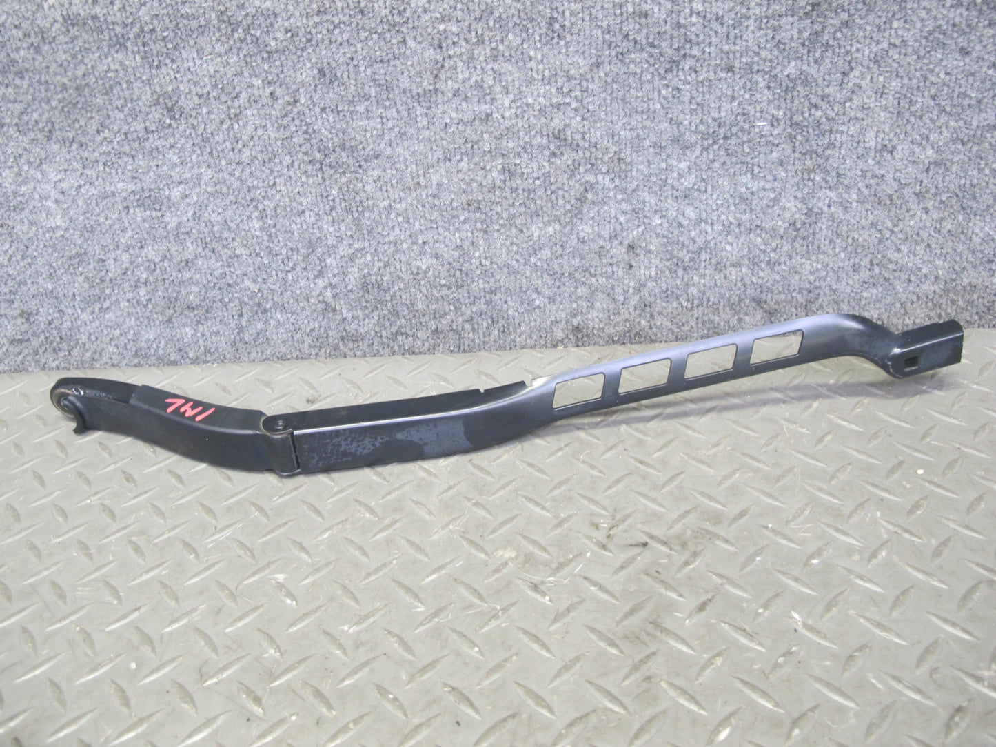 12-19 Mercedes W166 GLE ML Front Left & Right Side Windshield Wiper Arm Set OEM