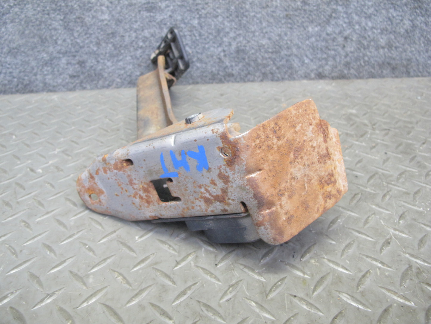 2004-2007 Hummer H2 Accelerator Gas Pedal Throttle Sensor