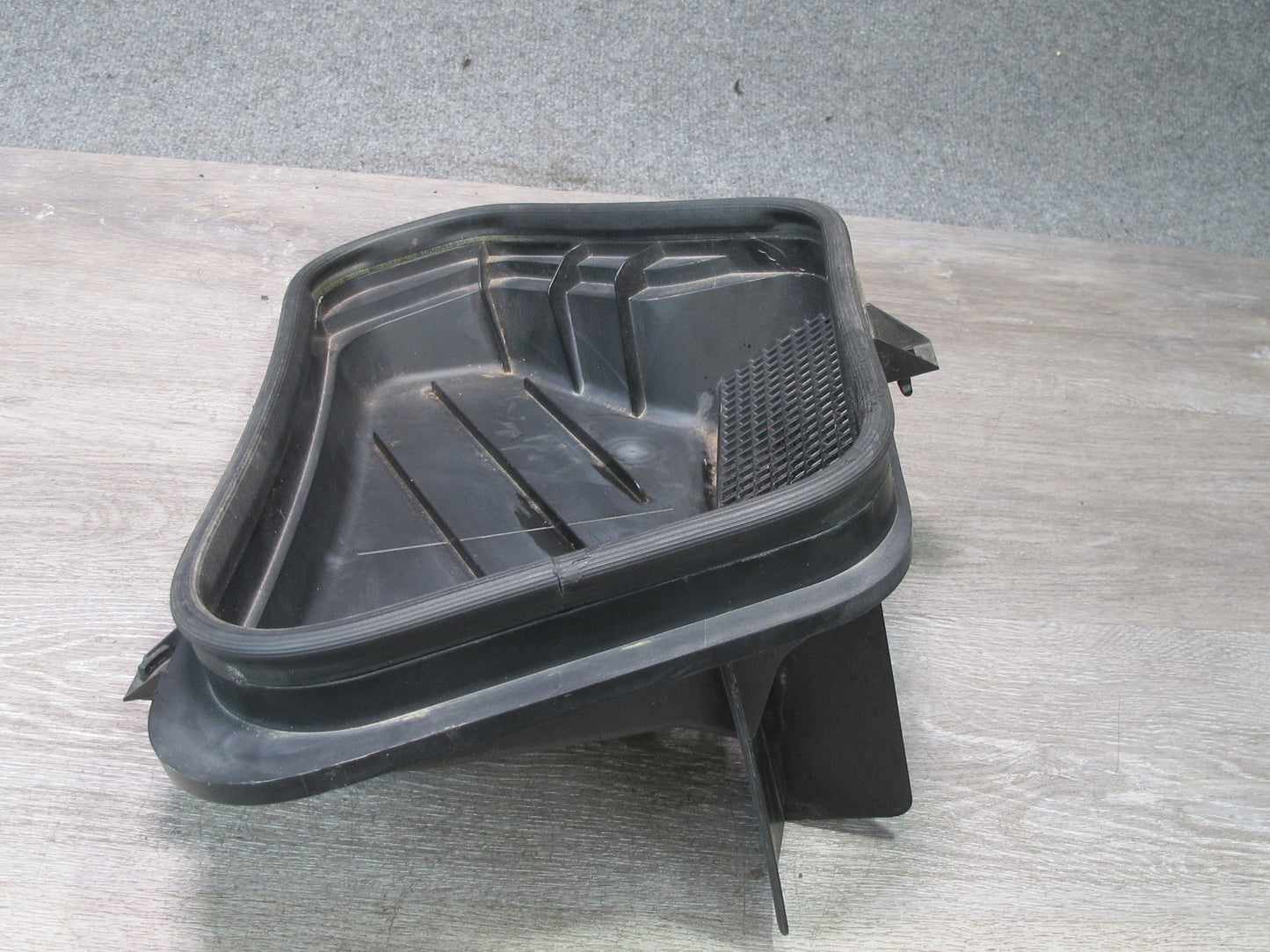2012-2020 Mercedes R172 SLK SLC Front Cowl Cabin Air Intake Air Duct Grille