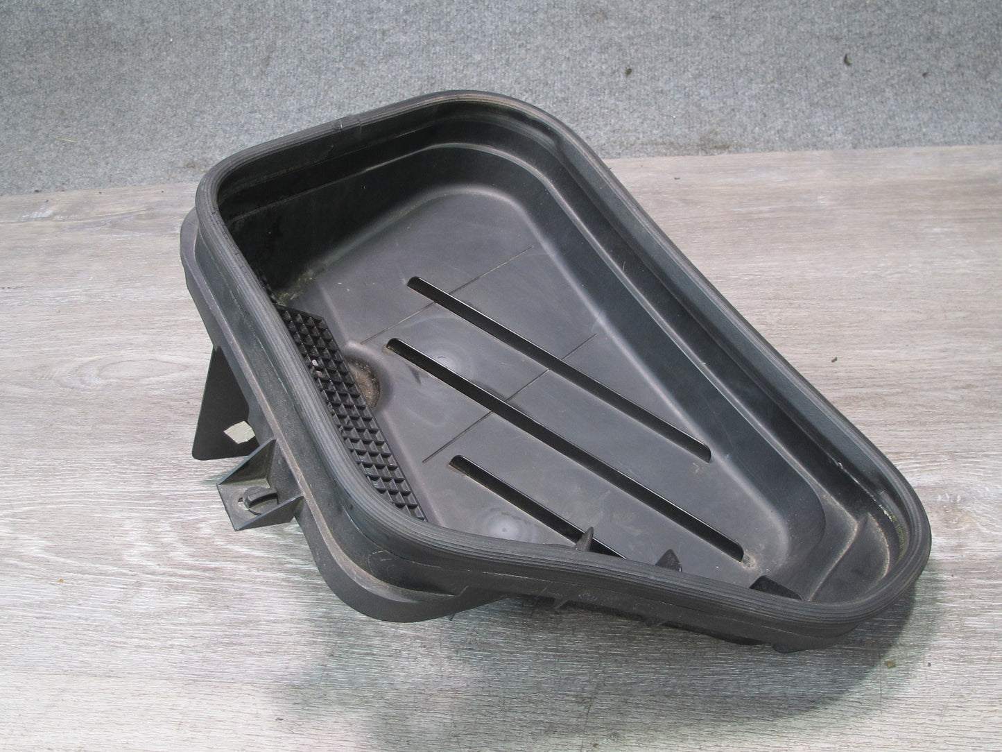 2012-2020 Mercedes R172 SLK SLC Front Cowl Cabin Air Intake Air Duct Grille