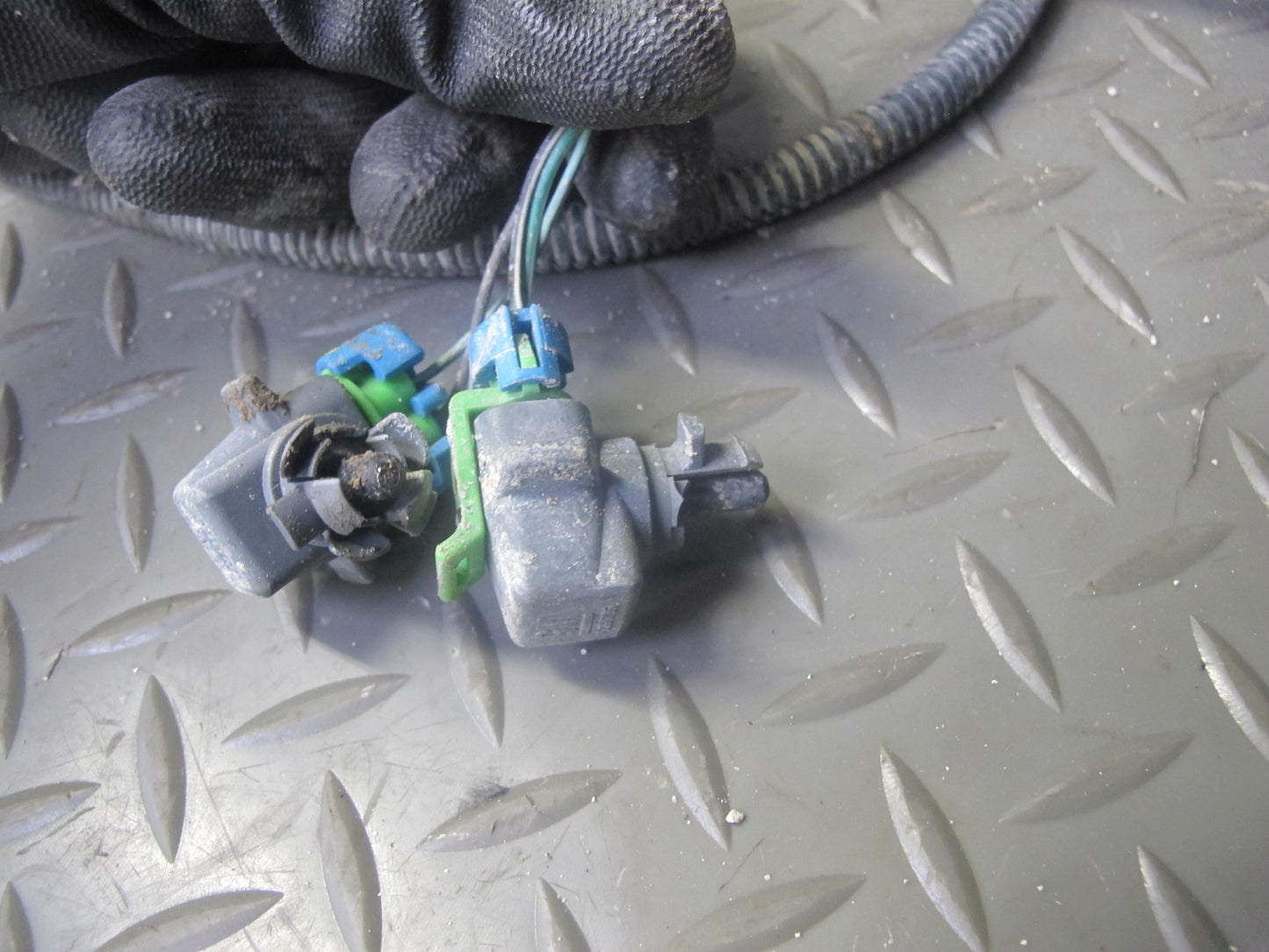 2006-2007 Hummer H2 Front Headlight Lamp Wire Wiring Harness