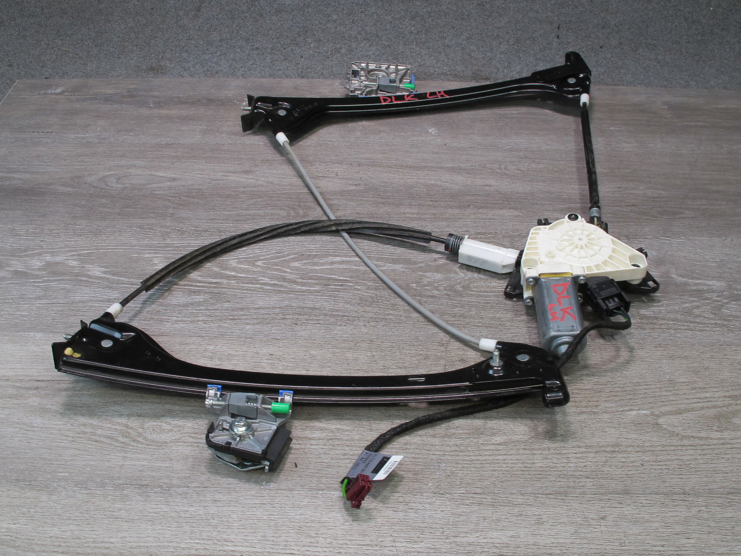 2012-2020 Mercedes R172 SLK SLC Left Driver Side Window Regulator W/ Motor