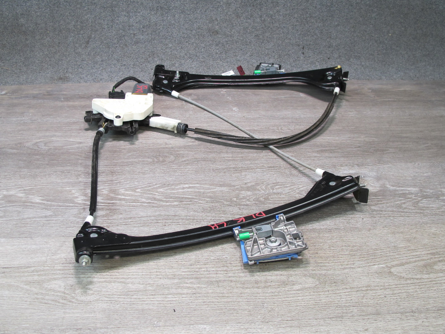 2012-2020 Mercedes R172 SLK SLC Left Driver Side Window Regulator W/ Motor
