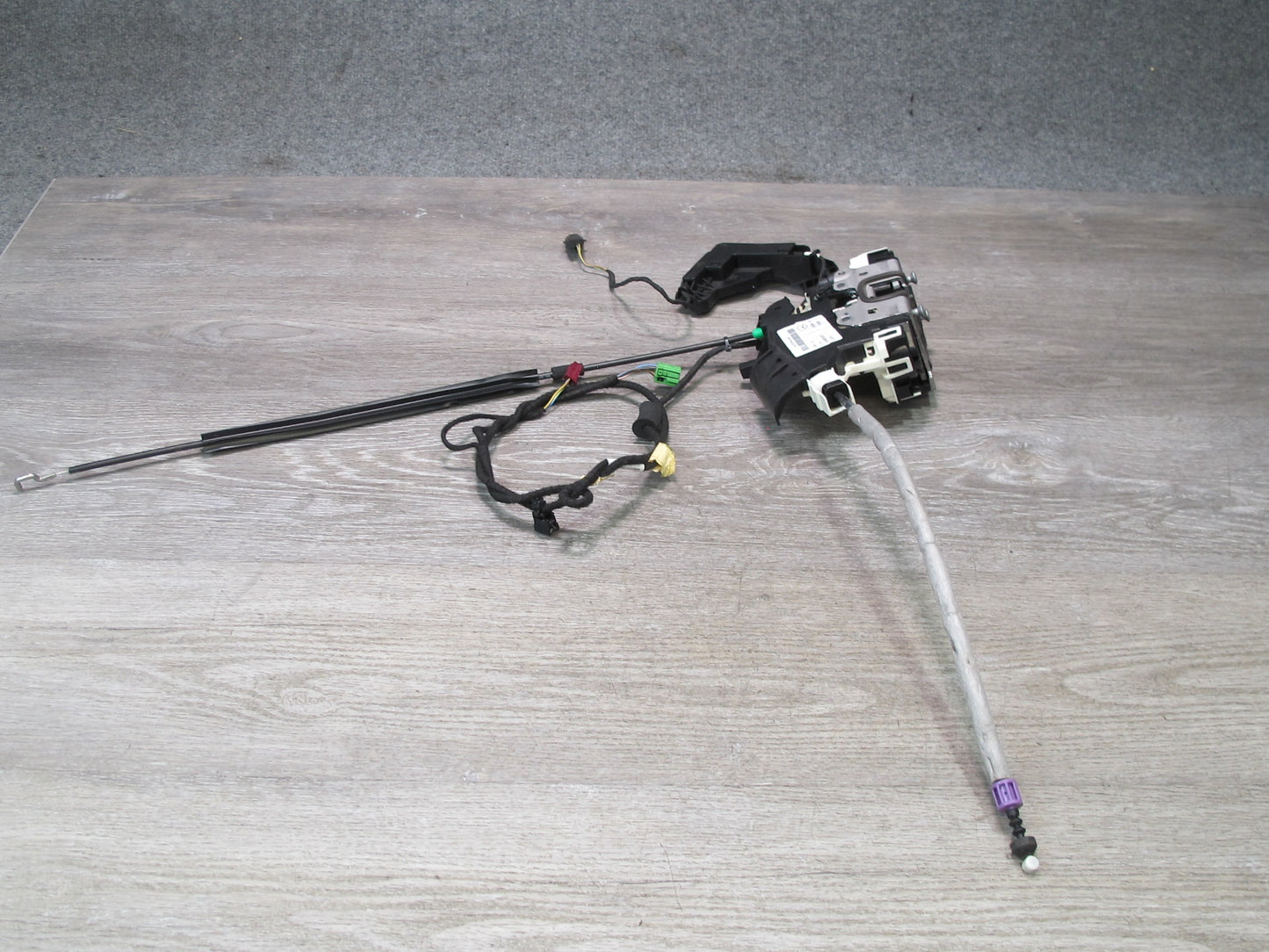 2012-2020 Mercedes R172 SLK SLC Front Right Pass Side Door Latch Lock Actuator