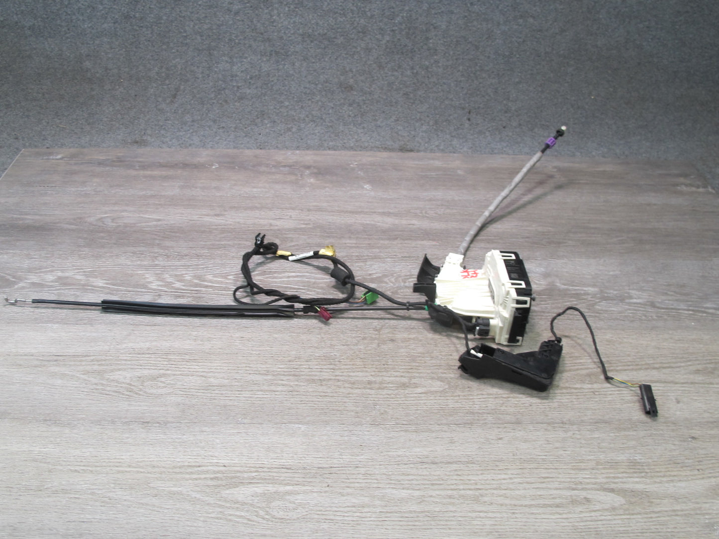 2012-2020 Mercedes R172 SLK SLC Front Right Pass Side Door Latch Lock Actuator