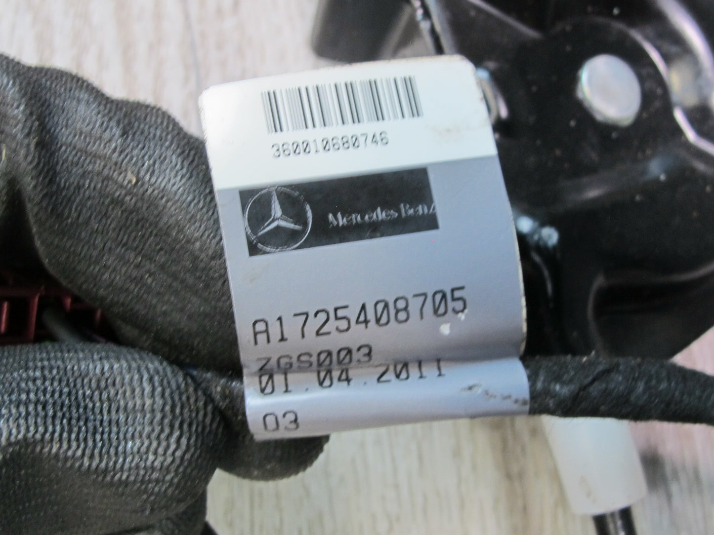 2012-2020 Mercedes R172 SLK SLC Right Passenger Side Window Regulator W/ Motor
